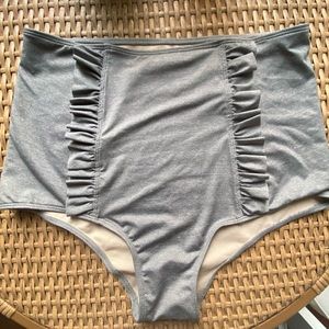 Kortni Jeane Ruffle Down Front Bottoms - Grey